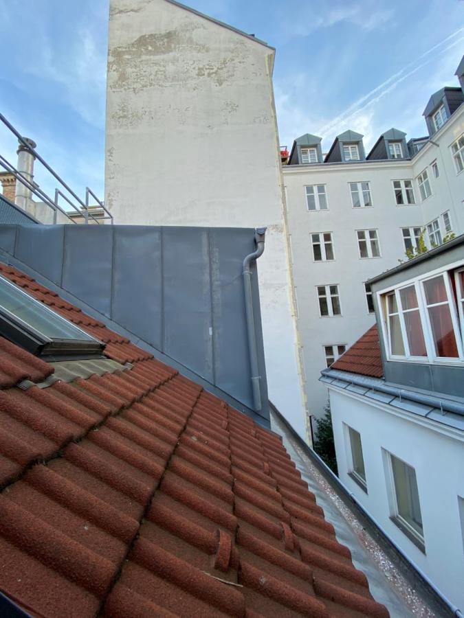 Appartement Pension 700M Zum Ring Vienna Exterior photo